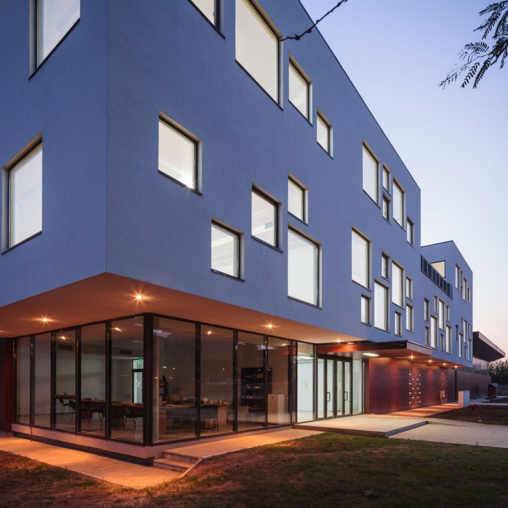 Dante Alighieri School Expansion / LTFB Studio