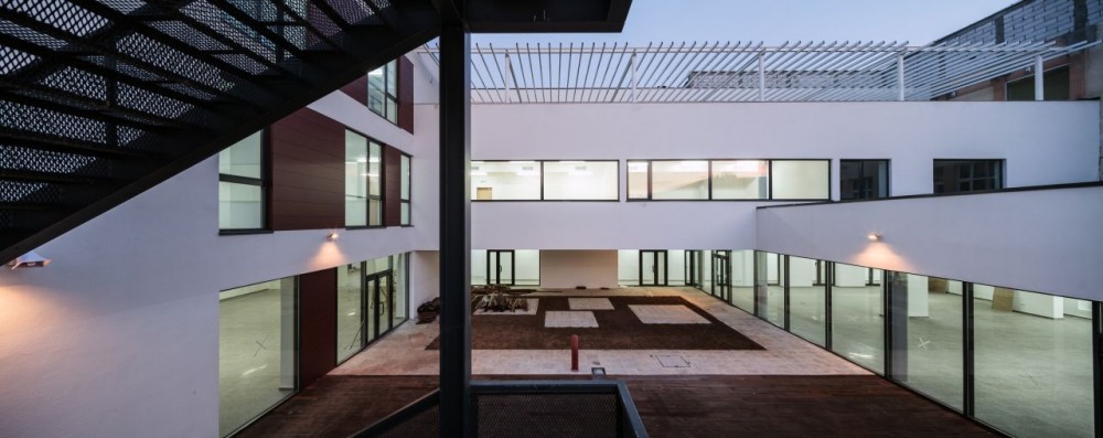 Dante Alighieri School Expansion / LTFB Studio