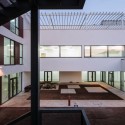 Dante Alighieri School Expansion / LTFB Studio Dante Alighieri School Expansion / LTFB Studio © Cosmin Dragomir
