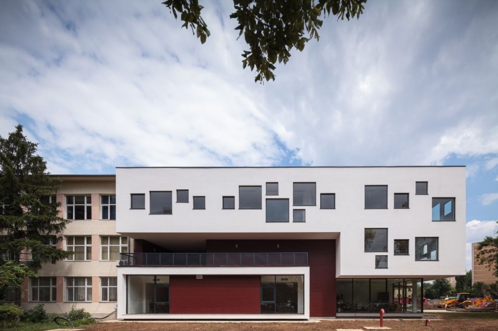Dante Alighieri School Expansion / LTFB Studio
