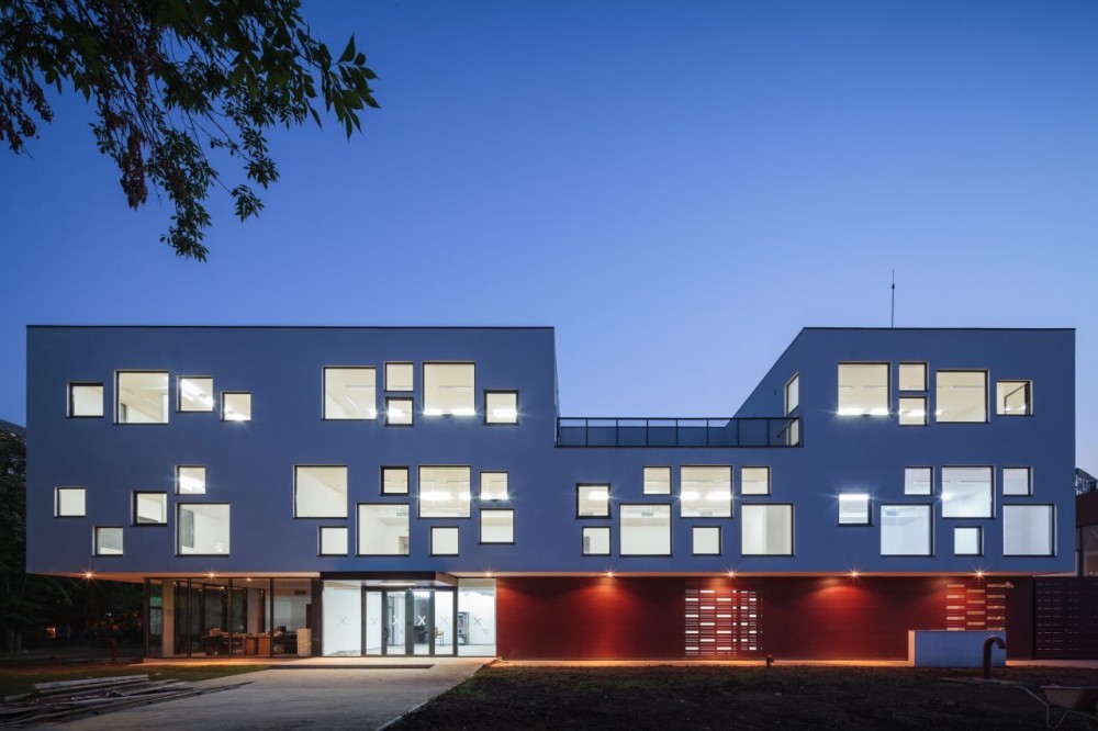 Dante Alighieri School Expansion / LTFB Studio