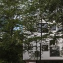 Dante Alighieri School Expansion / LTFB Studio Dante Alighieri School Expansion / LTFB Studio © Cosmin Dragomir