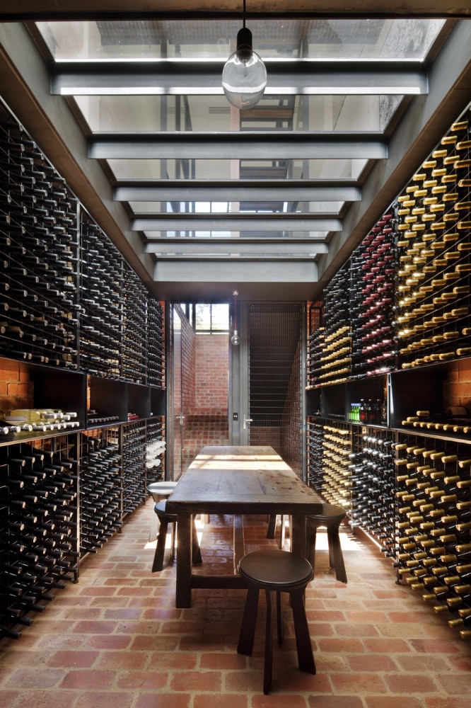 Golden Crust Bakery / Jackson Clements Burrows Architects