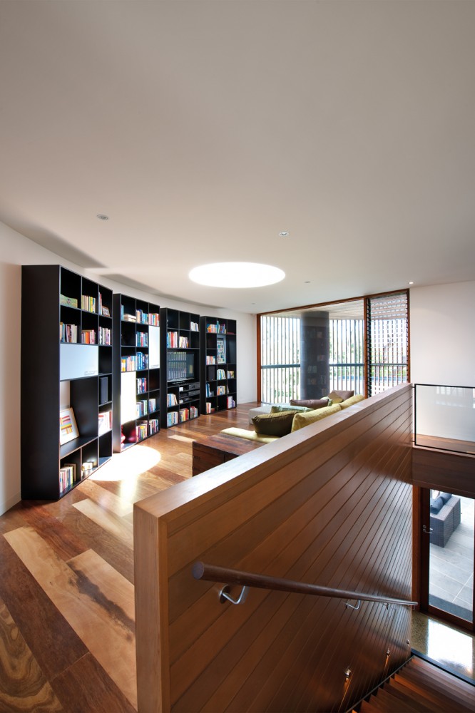 Henley Street / Jackson Clements Burrows Architects