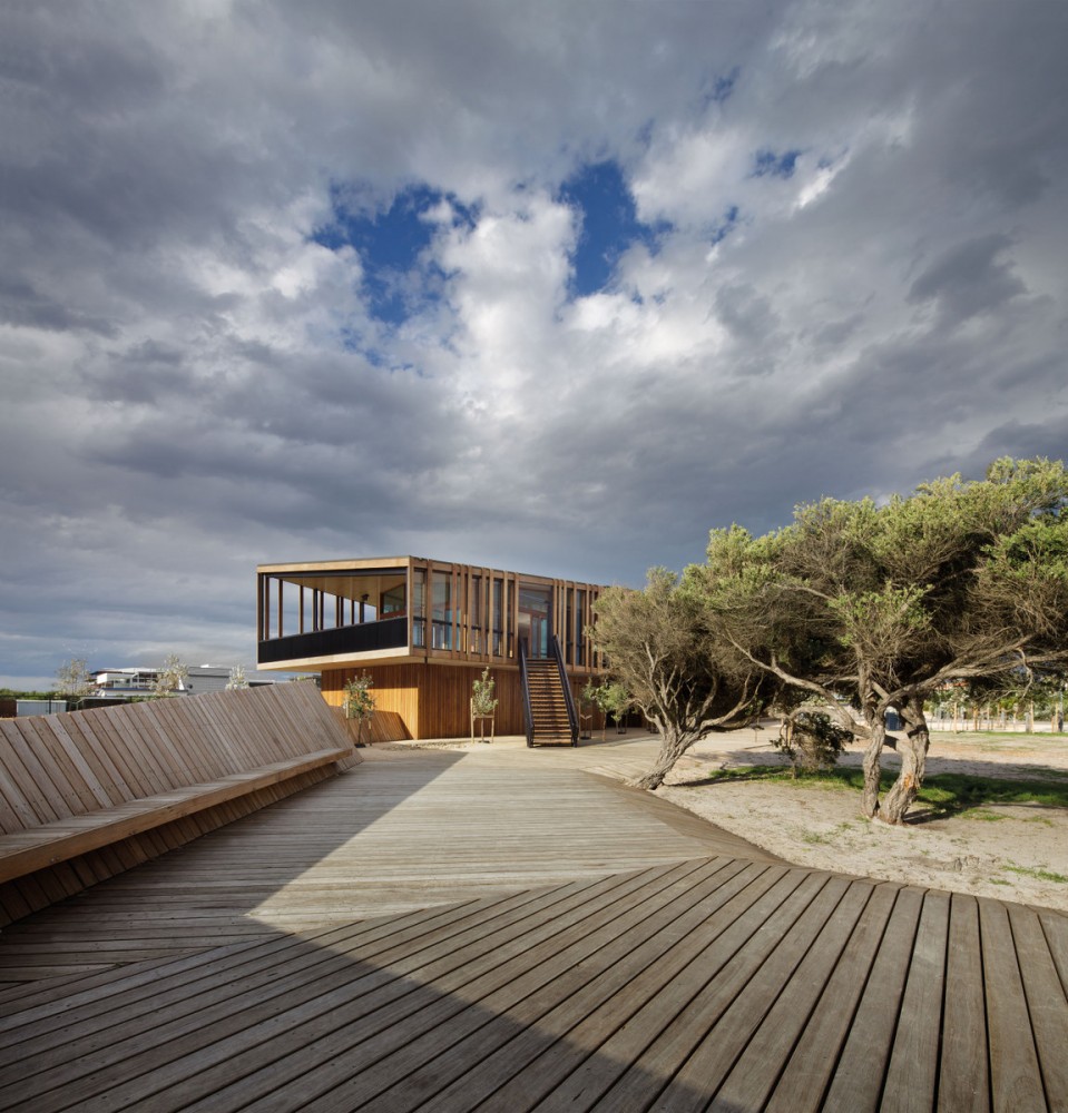 Keast Park Community Pavilion / Jackson Clements Burrows Architects