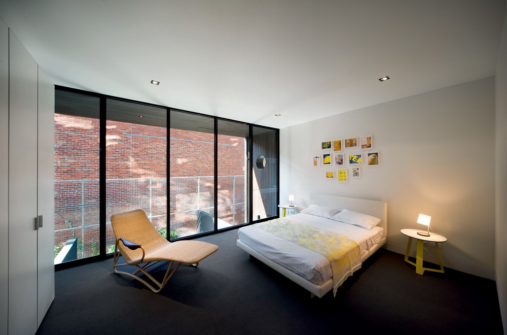 Hue Apartments / Jackson Clements Burrows Architects