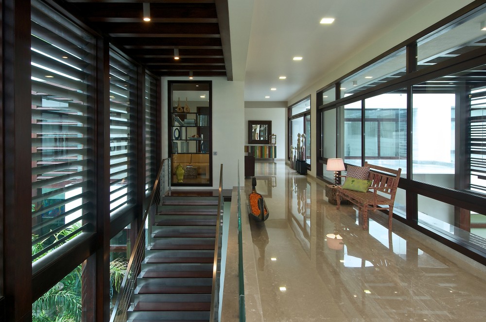 The Frill House / Hiren Patel Architects