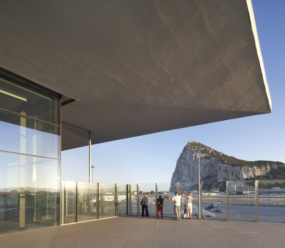 Gibraltar Airport / bblur architecture + 3DReid