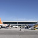 Gibraltar Airport / Blur Architects + 3DReid Architects Gibraltar Airport / Blur Architects + 3DReid Architects © Hufton + Crow