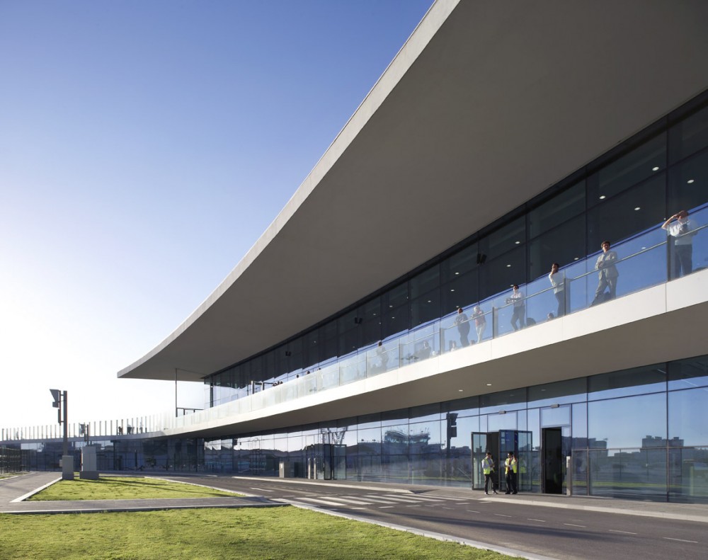 Gibraltar Airport / bblur architecture + 3DReid