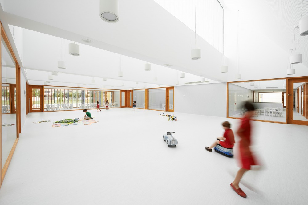 Nursery School in Berriozar / Javier Larraz + Iñigo Beguiristain + Iñaki Bergera
