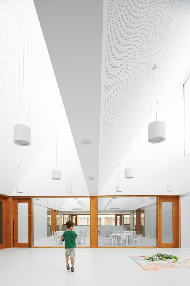 Nursery School in Berriozar / Javier Larraz + Iñigo Beguiristain + Iñaki Bergera