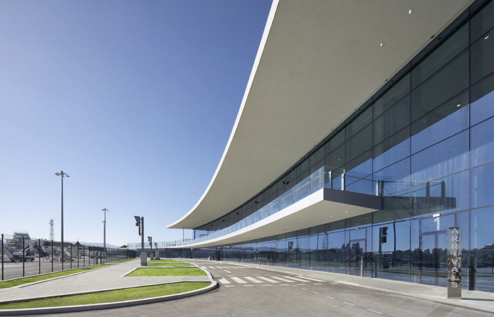 Gibraltar Airport / bblur architecture + 3DReid