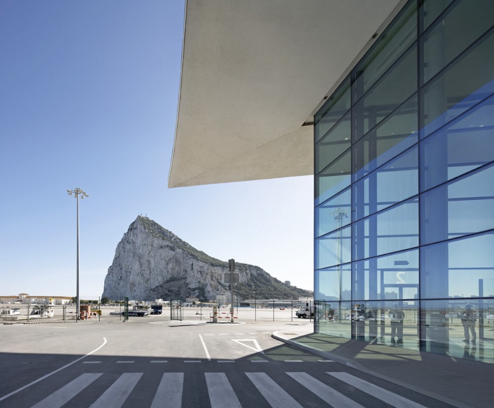 Gibraltar Airport / bblur architecture + 3DReid