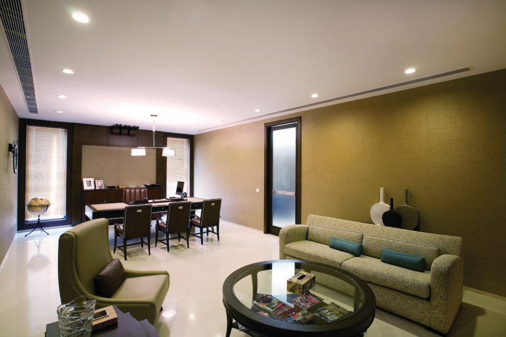 Office for Crayons / IAAD