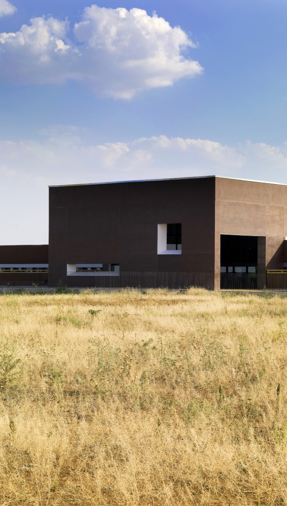 Tierra De Barros Hospital / EACSN + Junquera Arquitectos
