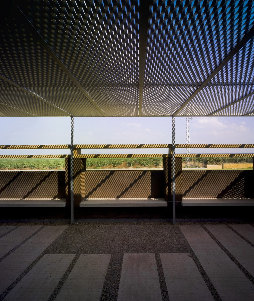 Tierra De Barros Hospital / EACSN + Junquera Arquitectos