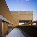 Hospital Tierra De Barros / EACSN + Junquera Arquitectos Hospital Tierra De Barros / EACSN + Junquera Arquitectos © Jesús Granada