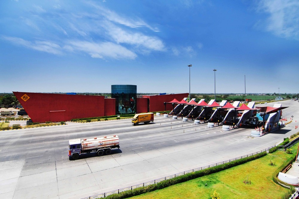Toll Plaza / archohm