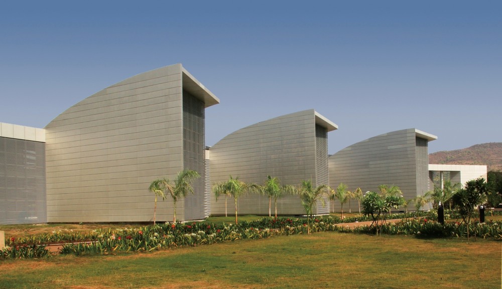 Samundra Institute of Maritime Studies / Christopher Charles Benninger Architects