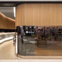 Mistral Wine Store / Studio Arthur Casas © FG+SG