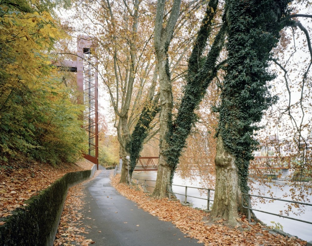 Limmat Footbridge and Promenade Lift / Leuppi & Schafroth Architekten