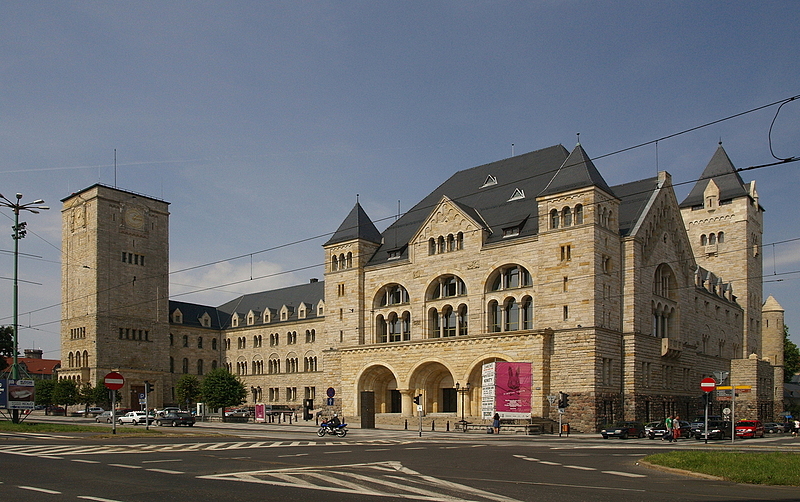 Grand Hall Complex at The ZAMEK / Toya Design