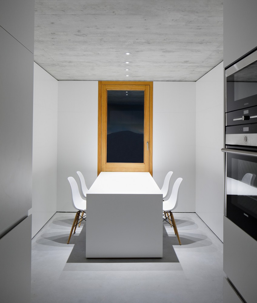 House in Villarcayo / Pereda Pérez Arquitectos