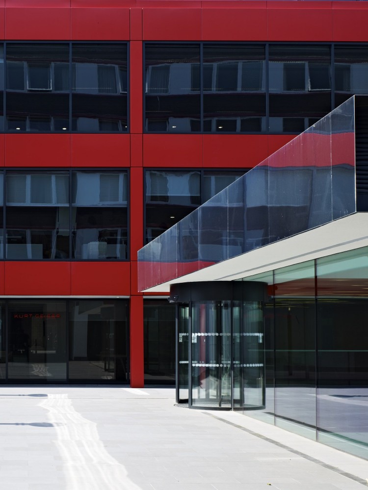 Kurt Geiger Headquarters Building / Archer Architects