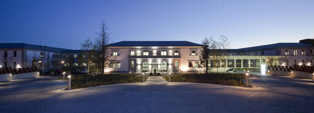 Avila Hospital / EACSN