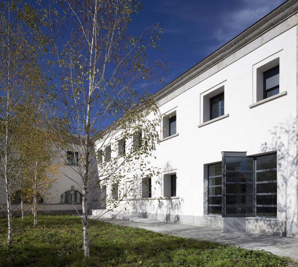 Avila Hospital / EACSN