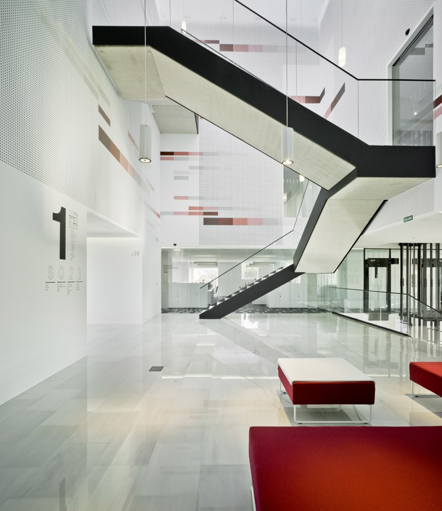 Central Office of FEDA Confederation of Employers of Albacete / Cor & Asociados