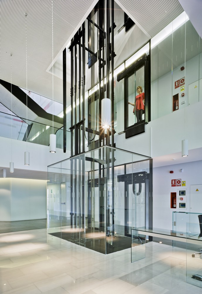 Central Office of FEDA Confederation of Employers of Albacete / Cor & Asociados