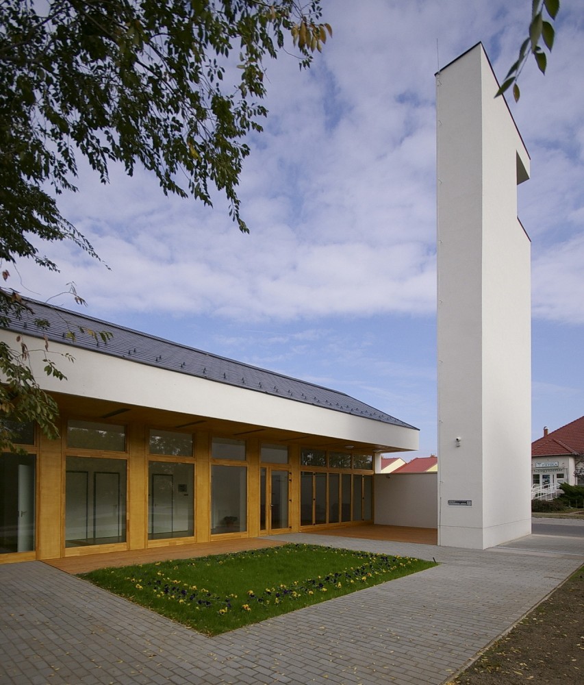 Congregation House / SAGRA Architects