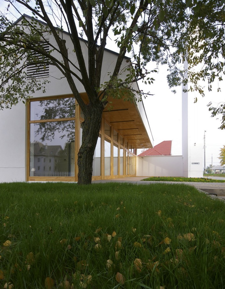 Congregation House / SAGRA Architects