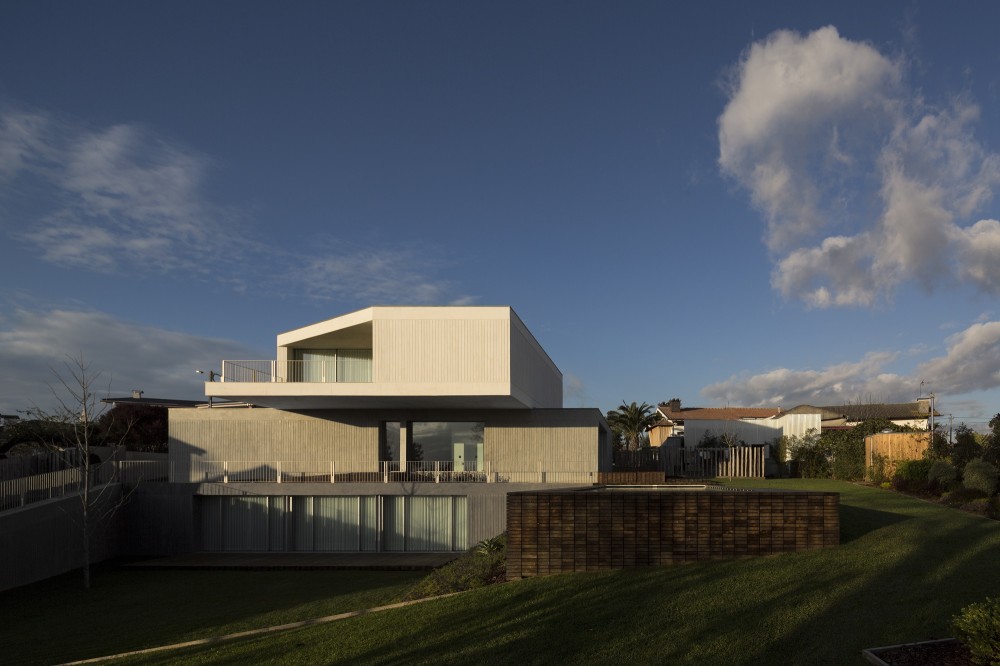 House in Travanca / Nelson Resende