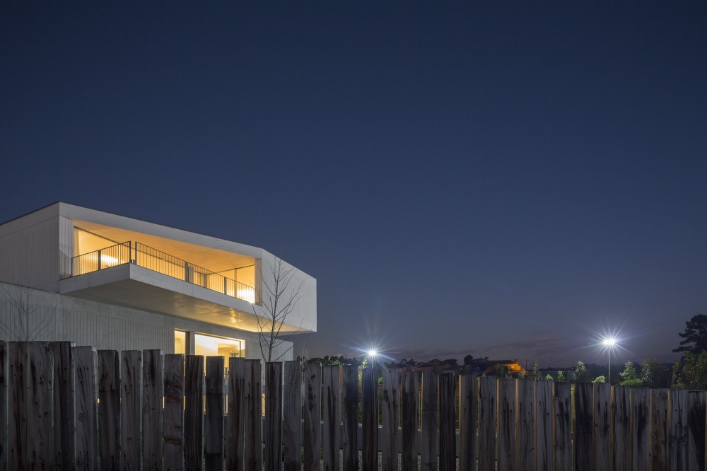 House in Travanca / Nelson Resende