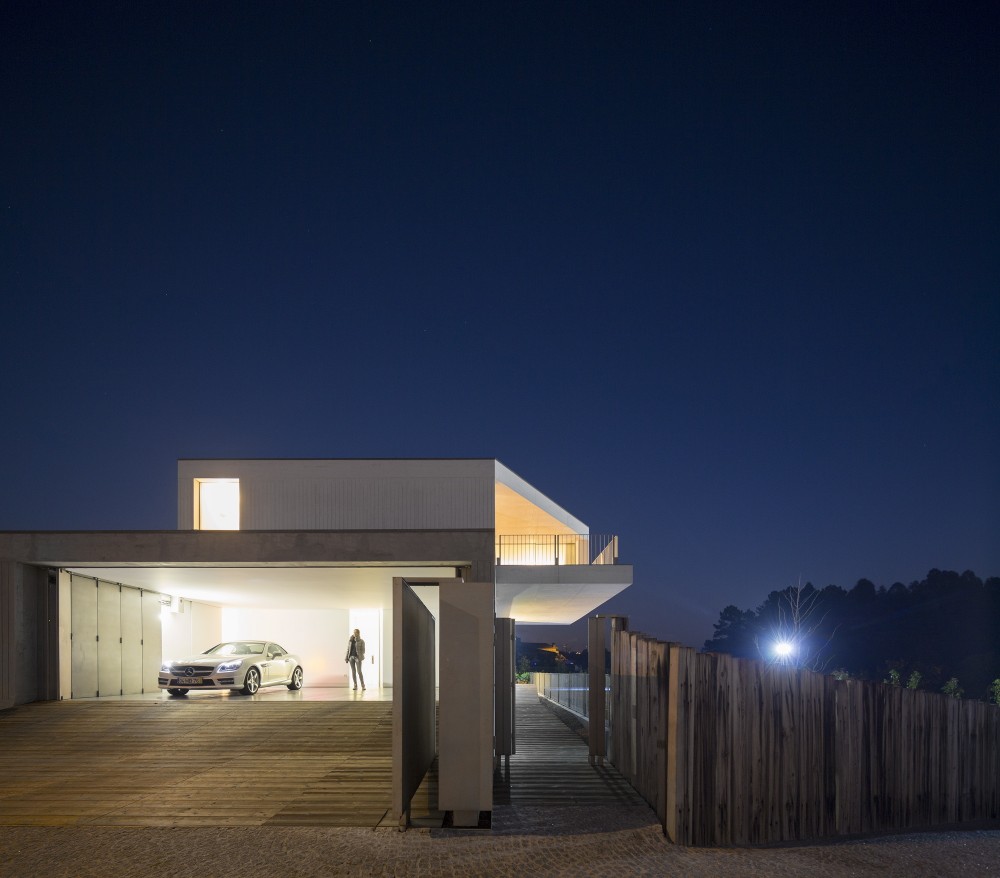 House in Travanca / Nelson Resende