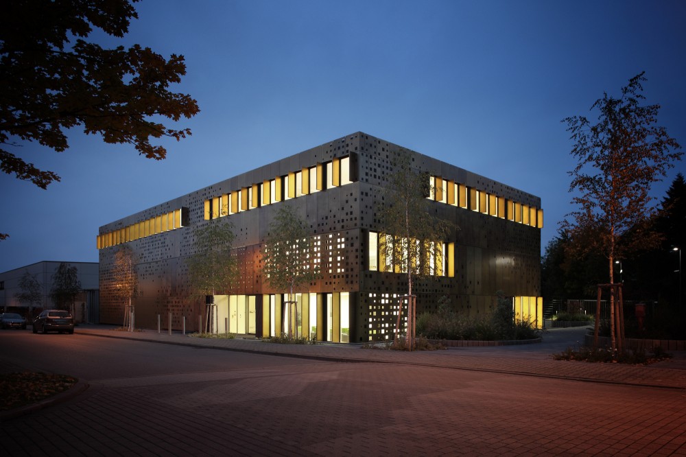 Fraunhofer-Institute TZA / JSWD Architekten