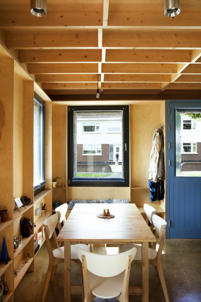 4 House / TAKA
