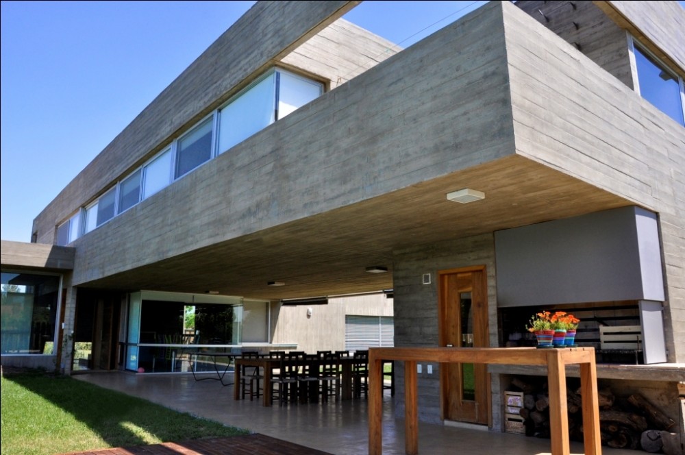 KM House / Estudio Pablo Gagliardo