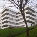 Housing in Nyon / Charles Pictet Architecte Housing in Nyon / Charles Pictet Architecte © Thomas Jantscher