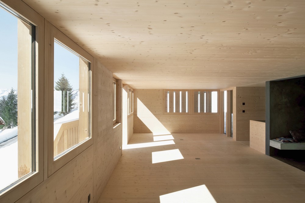 Chalet in Les Diablerets / Charles Pictet Architecte