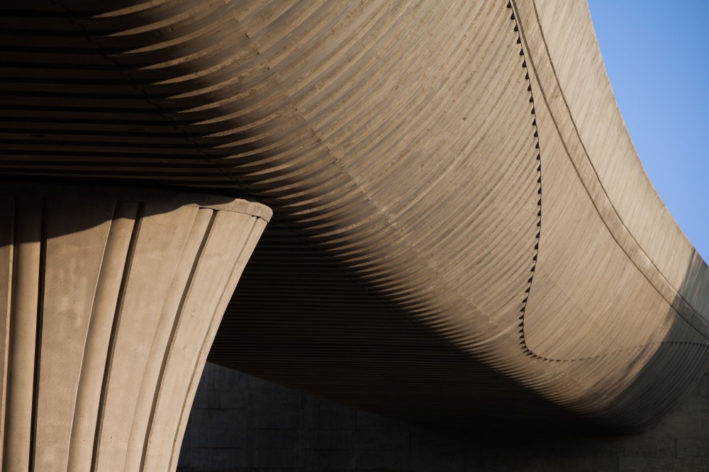 The Gold Line Bridge / Rivka Night + Andrew Leicester