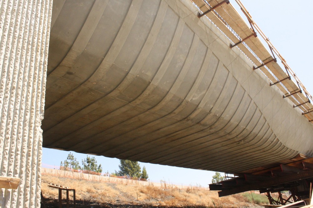 The Gold Line Bridge / Rivka Night + Andrew Leicester