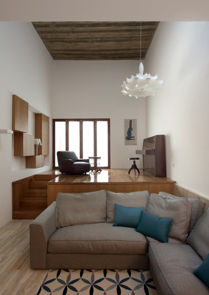 Hanging Home / Chris Briffa Architects