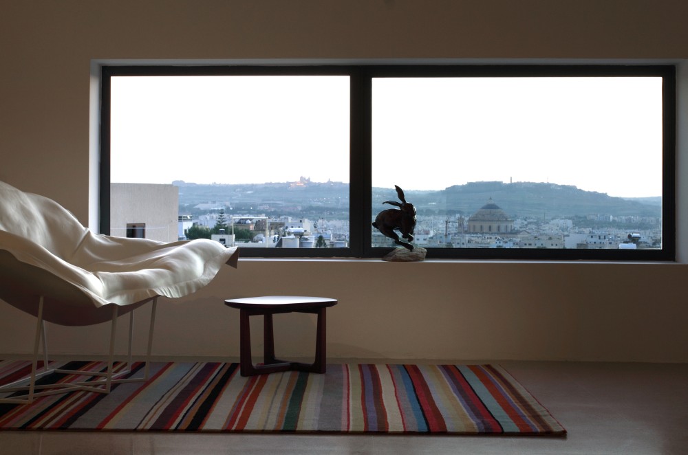 Hanging Home / Chris Briffa Architects