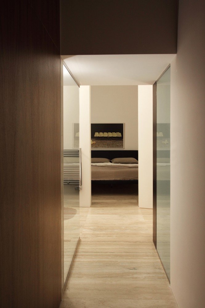 Hanging Home / Chris Briffa Architects