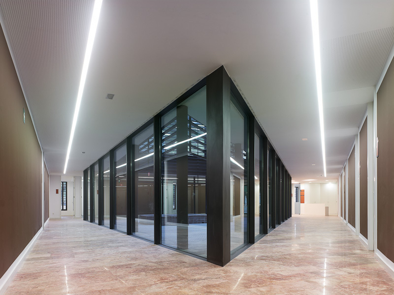 Almagro´s Courthouse / Estudio MMASA