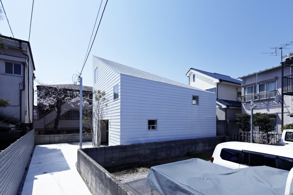 House in Shimoda-Chou / EANA